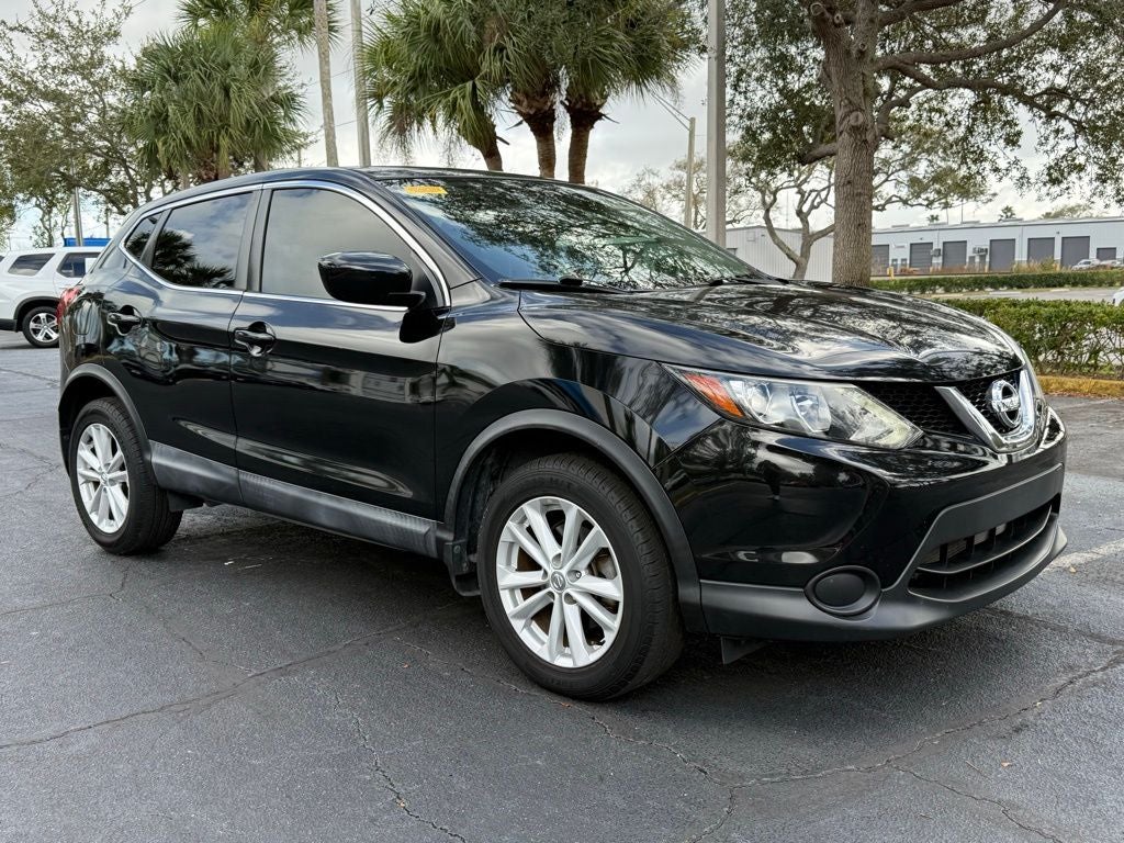 2017 Nissan Rogue Sport S