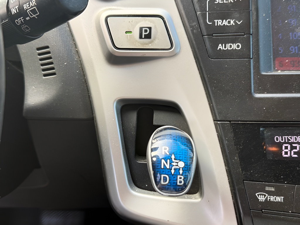 2013 Toyota Prius v Base