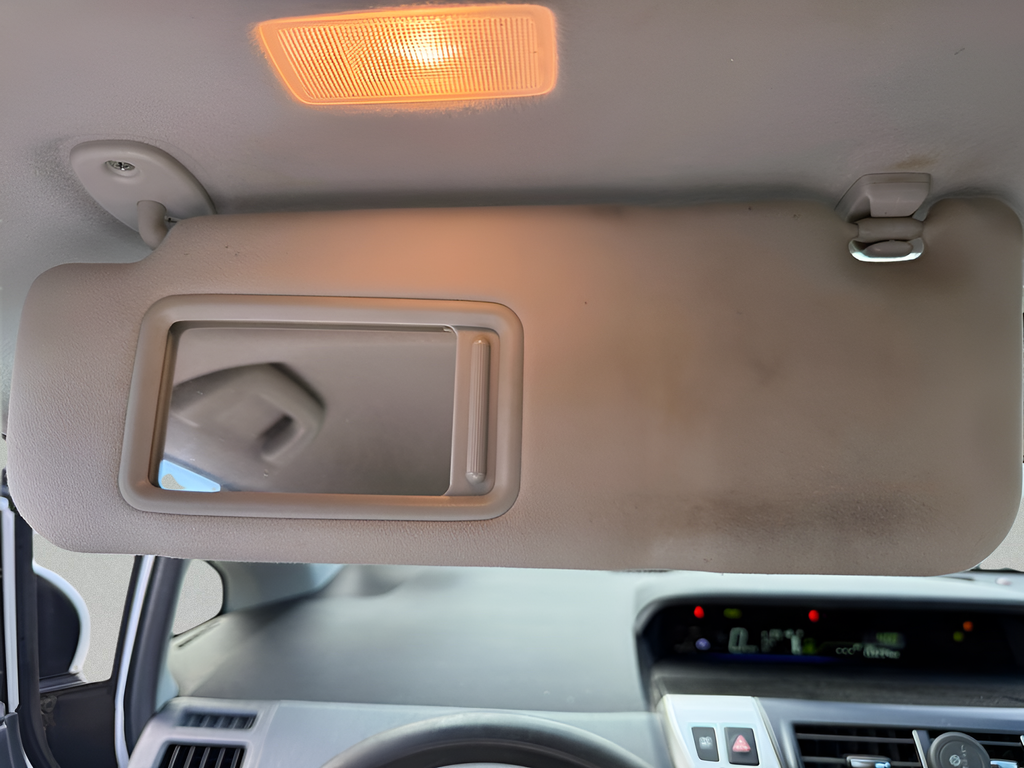 2013 Toyota Prius v Base