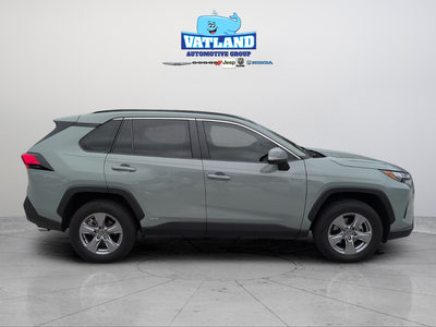 2022 Toyota RAV4 Hybrid XLE