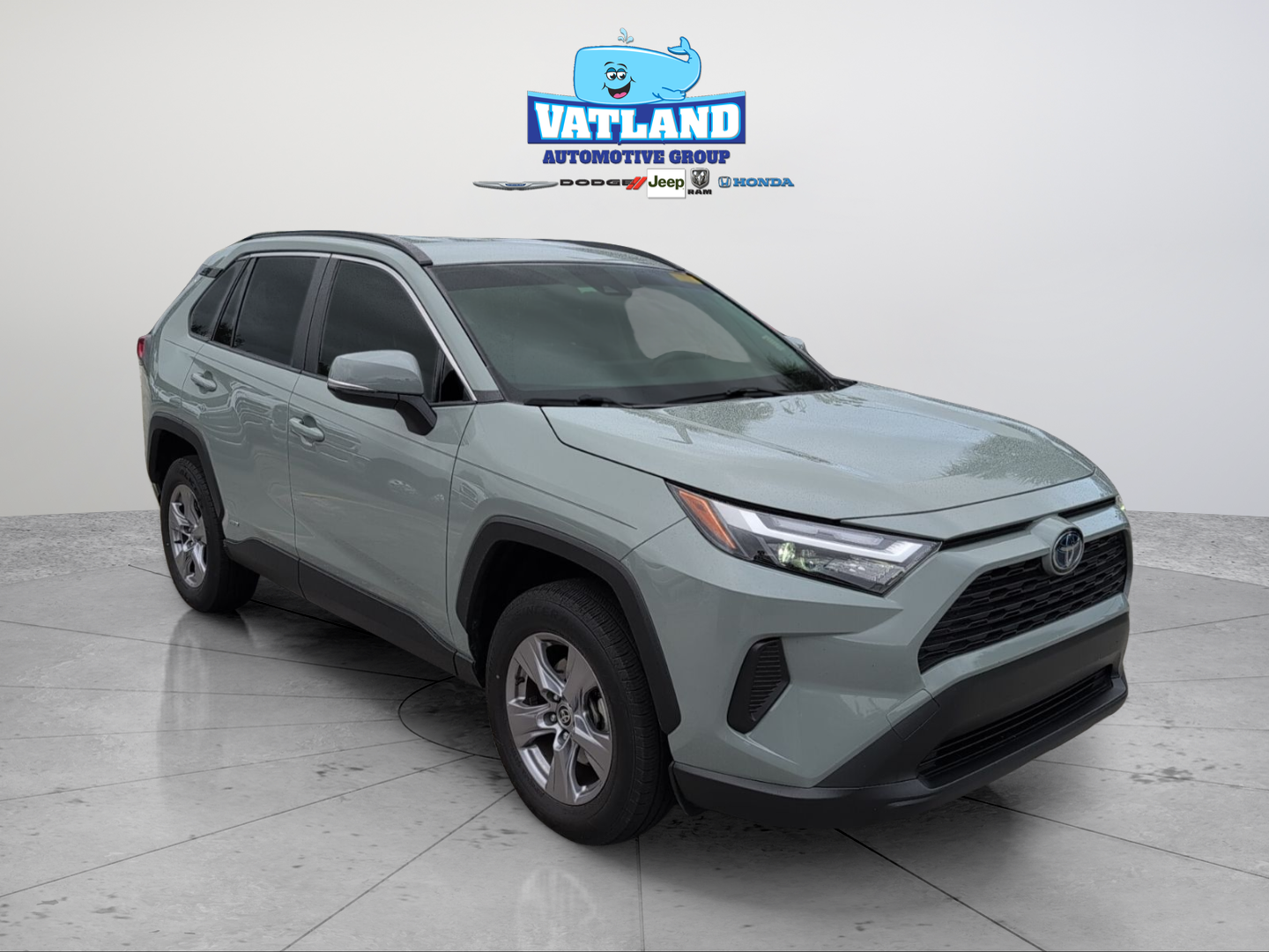 2022 Toyota RAV4 Hybrid XLE