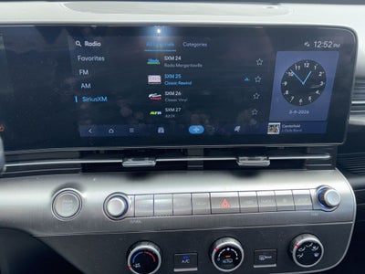 2025 Hyundai Kona SE