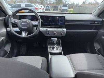 2025 Hyundai Kona SE