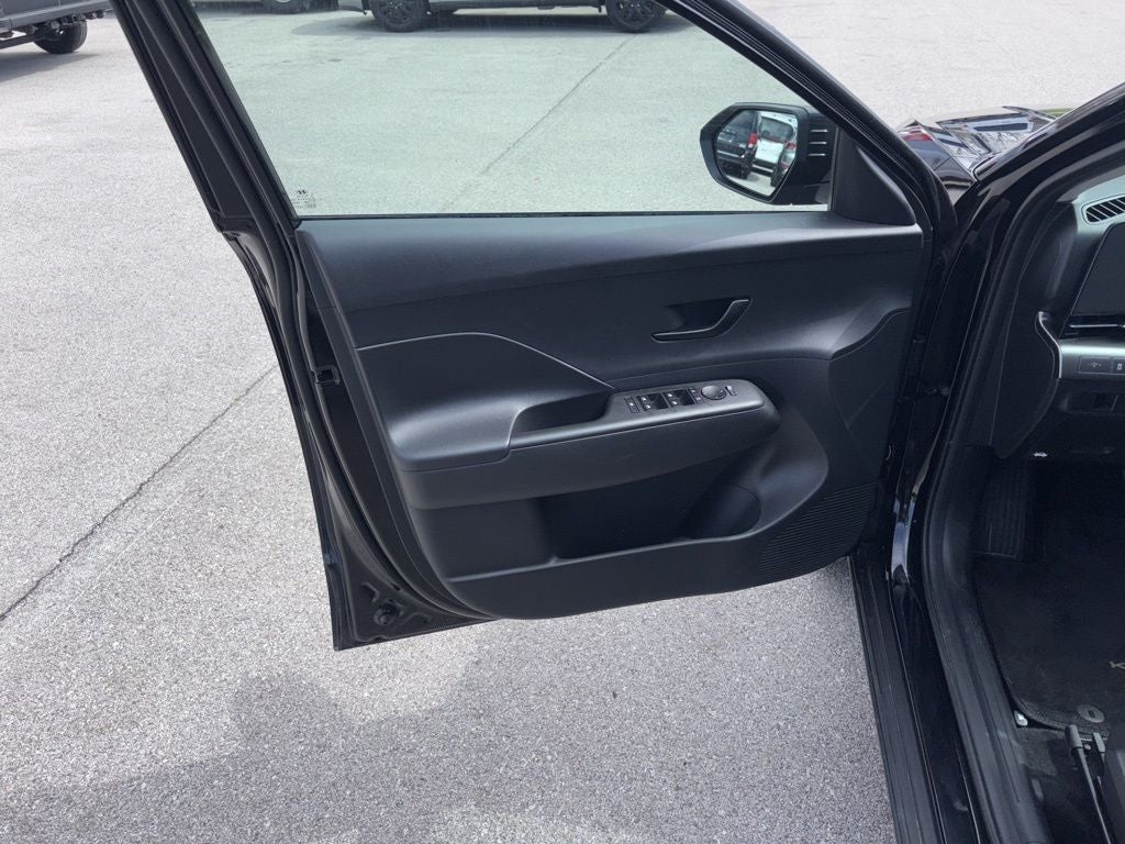 2025 Hyundai Kona SE