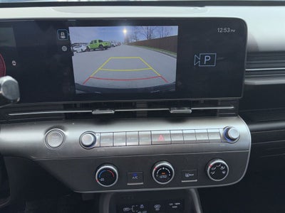 2025 Hyundai Kona SE