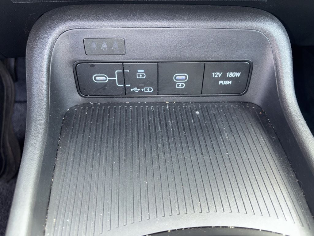 2025 Hyundai Kona SE