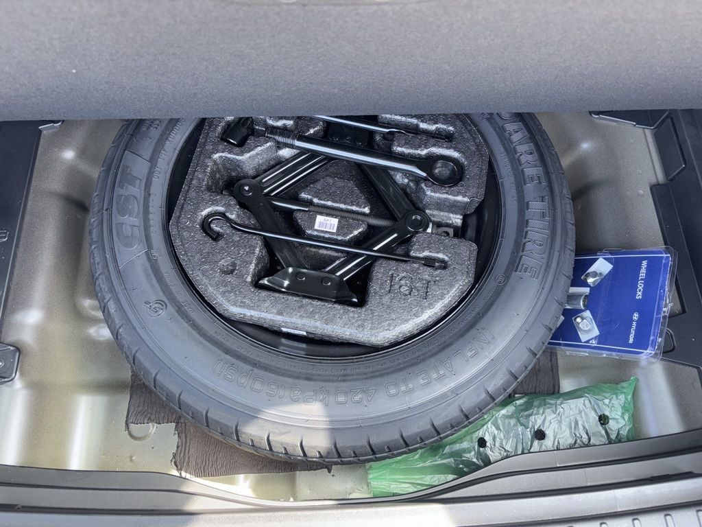 2025 Hyundai Kona SE