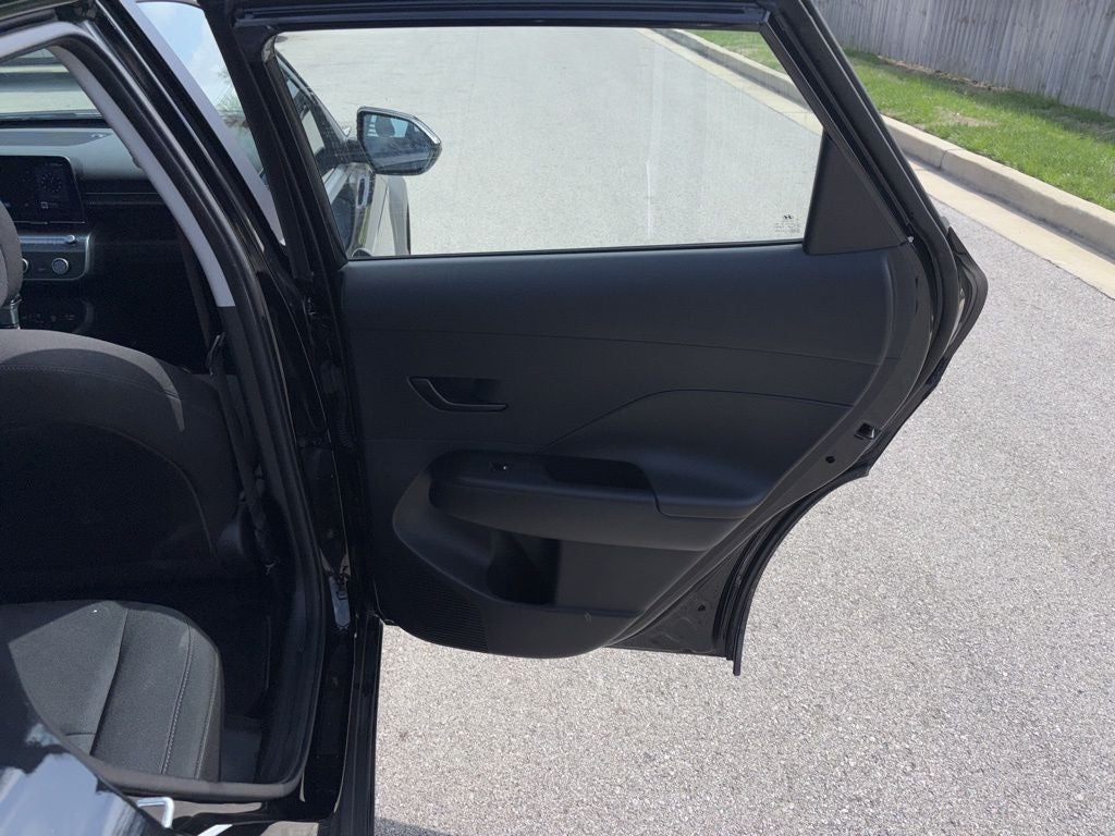 2025 Hyundai Kona SE