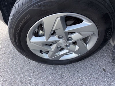 2025 Hyundai Kona SE