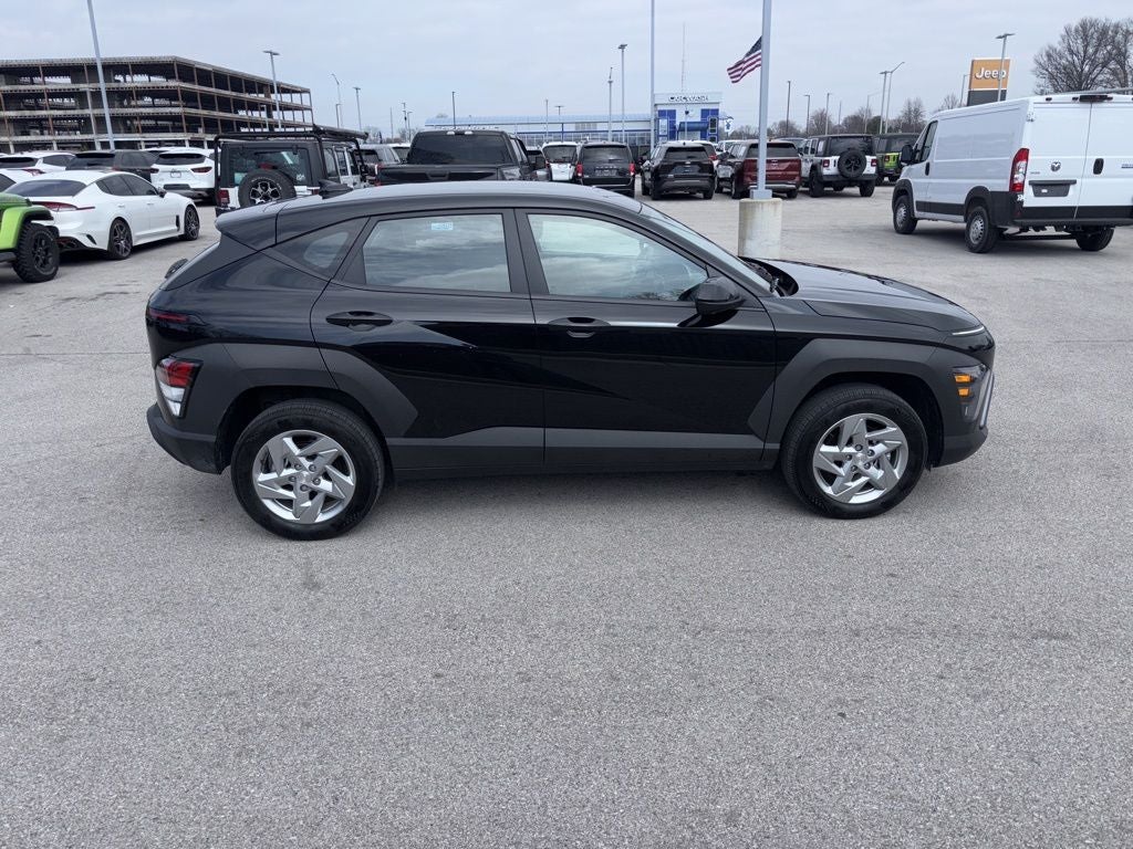 2025 Hyundai Kona SE