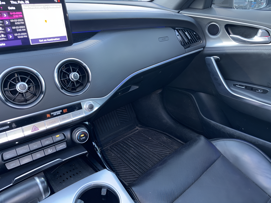 2022 Kia Stinger GT1