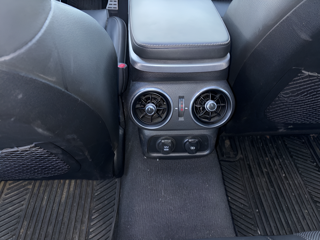 2022 Kia Stinger GT1