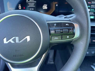 2025 Kia K5 LXS
