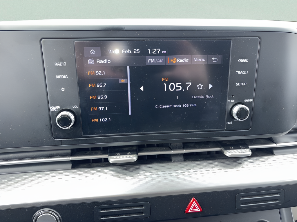 2024 Kia Carnival LX