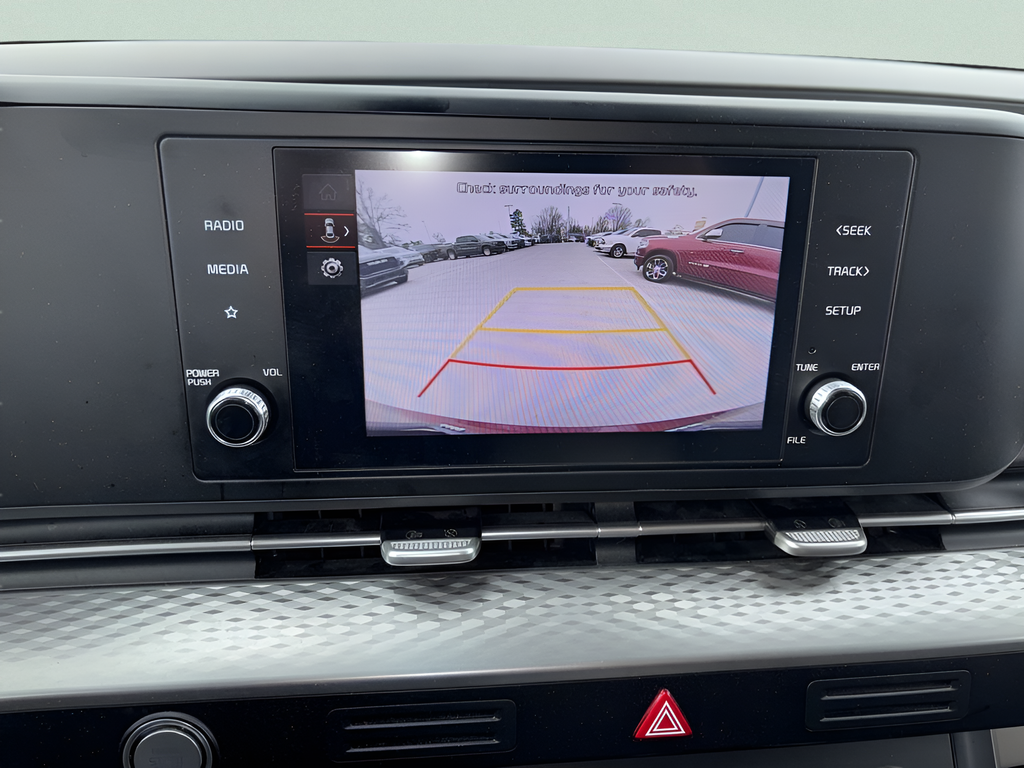 2024 Kia Carnival LX