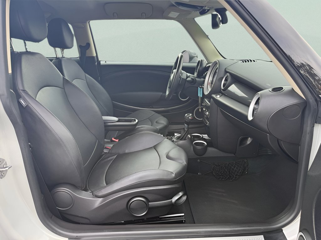 2013 MINI Cooper S Base