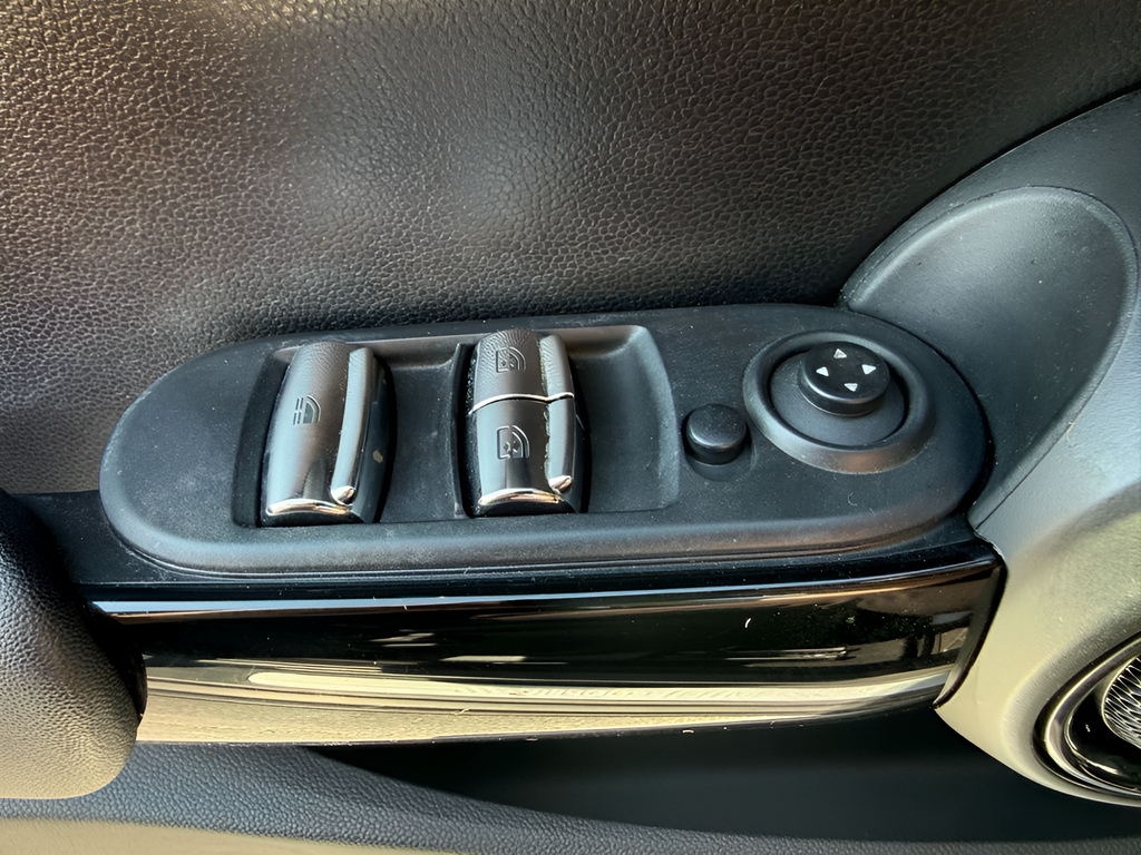 2019 MINI Cooper S Signature