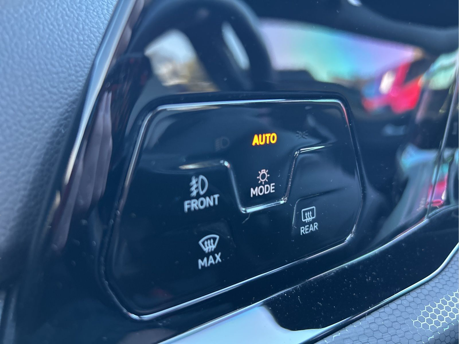 2024 Volkswagen Golf GTI 2.0T SE