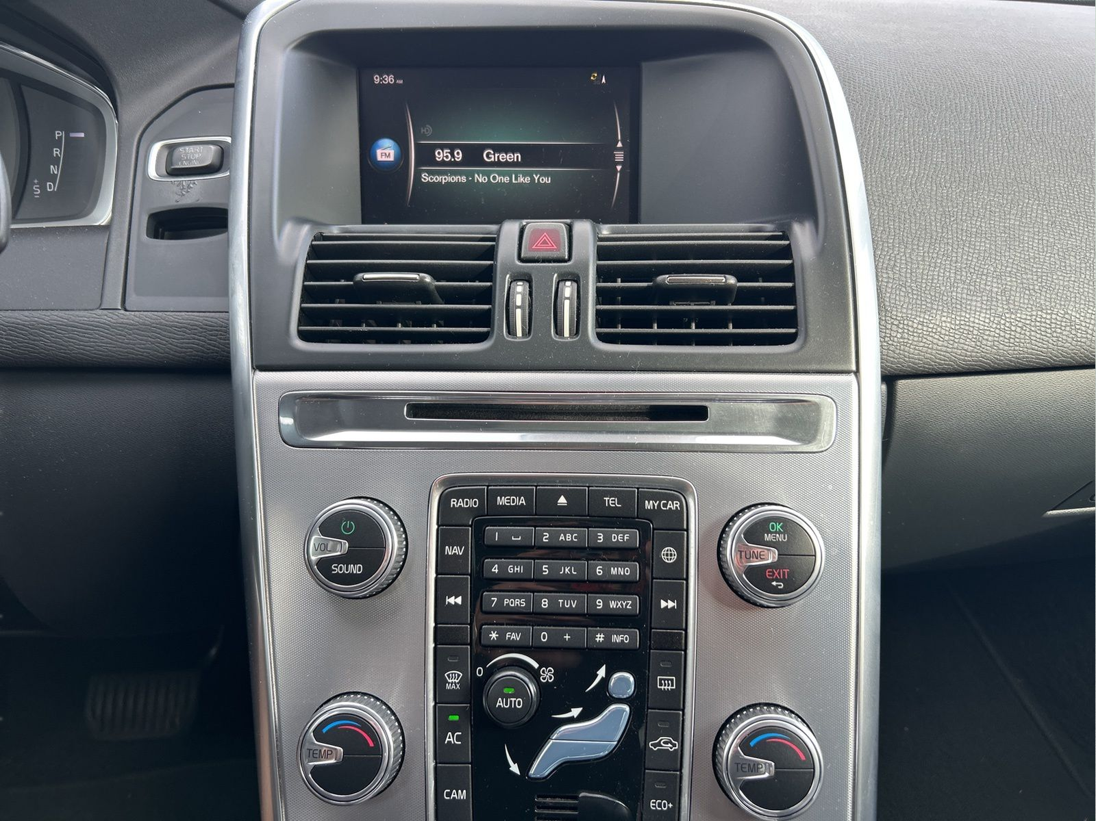 2017 Volvo XC60 T5 Dynamic