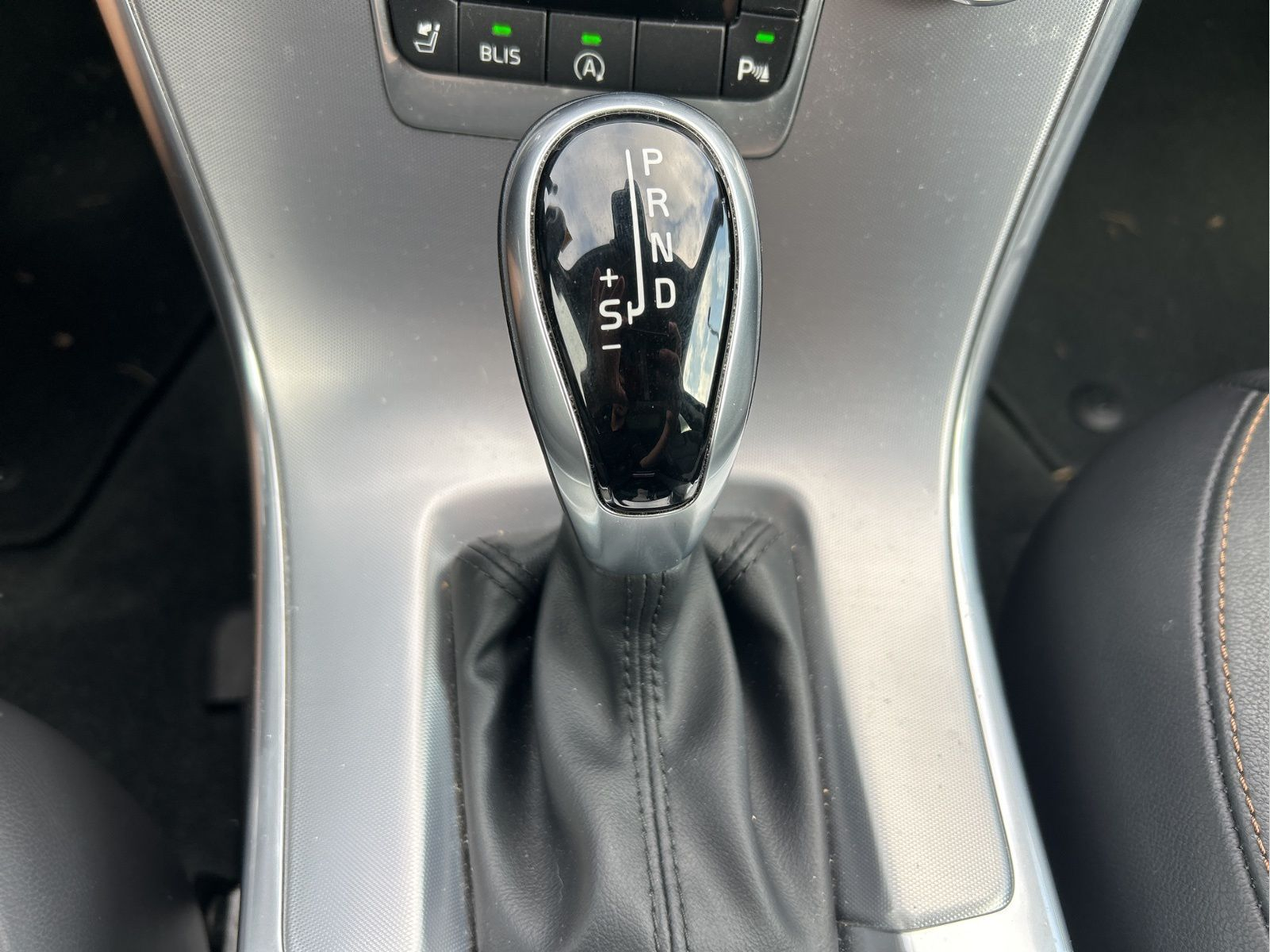 2017 Volvo XC60 T5 Dynamic