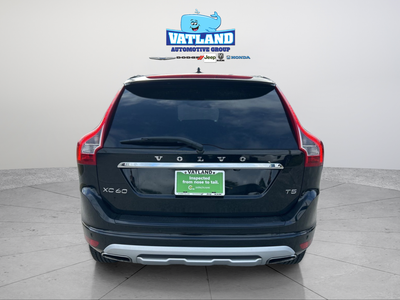 2017 Volvo XC60 T5 Dynamic
