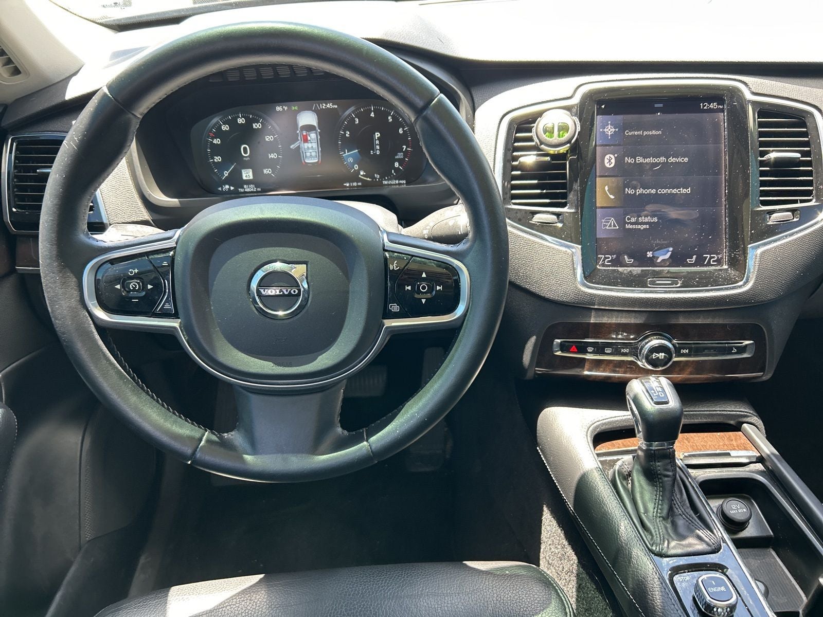 2017 Volvo XC90 T6 Momentum