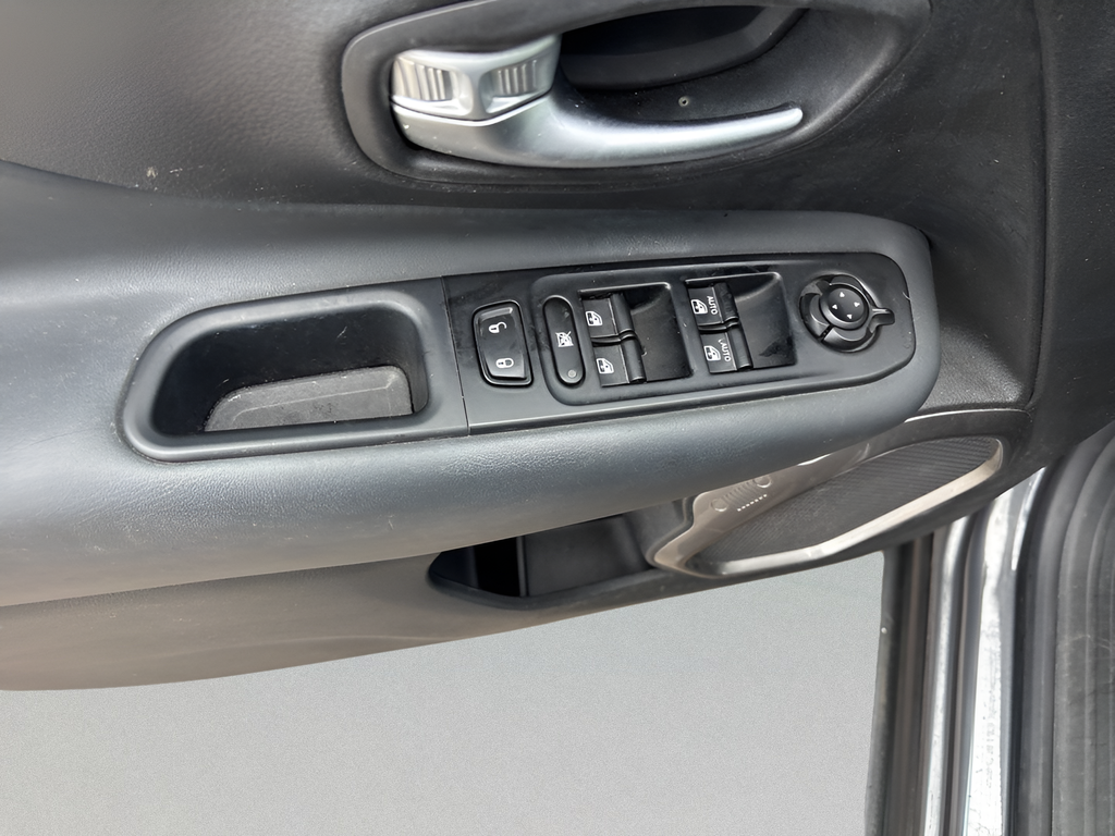 2022 Jeep Renegade Latitude CPO